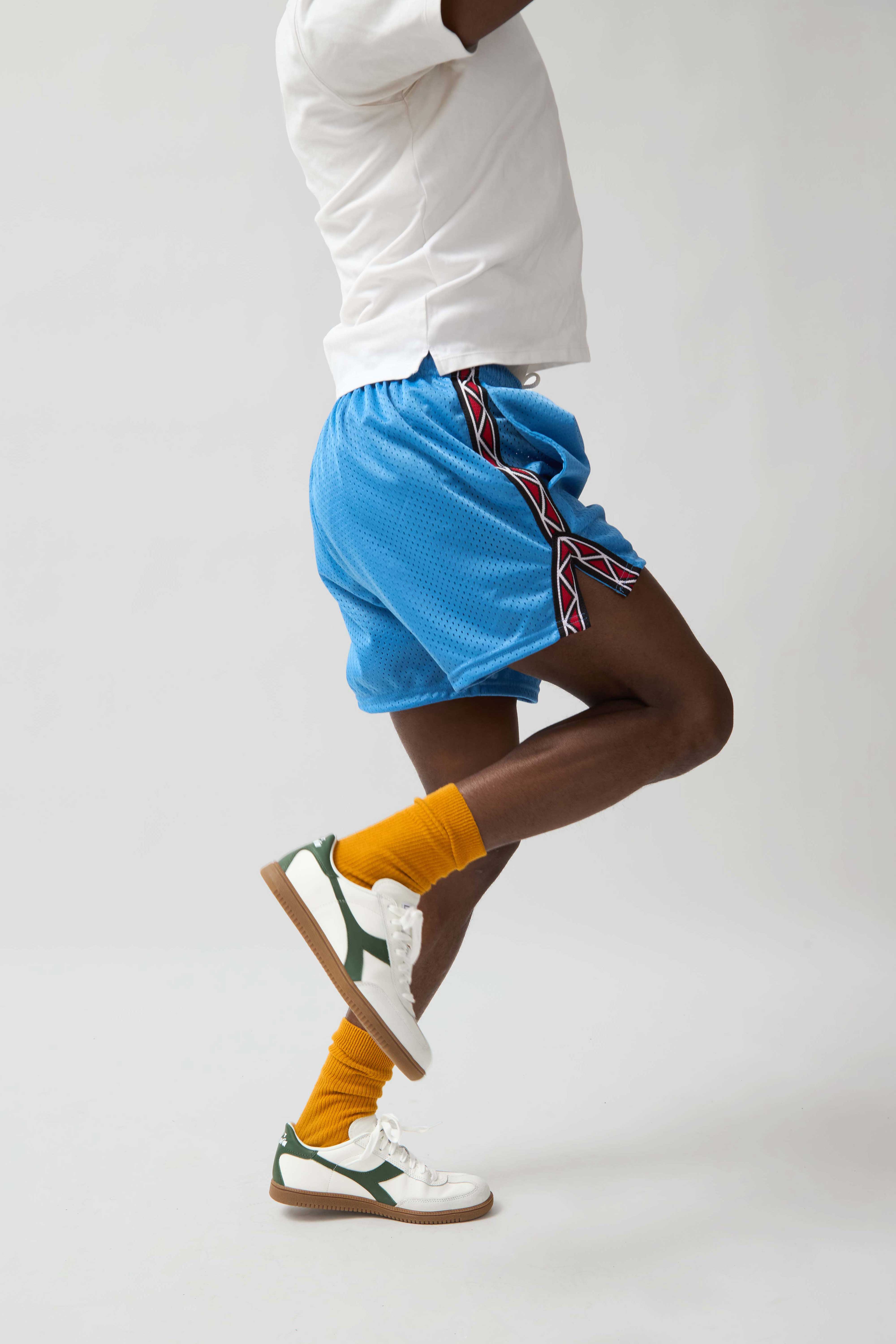 LAX SHORT